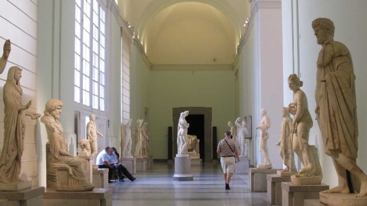 Immagine di L’imprevedibile bellezza di Napoli, anche se piove e i musei sono chiusi