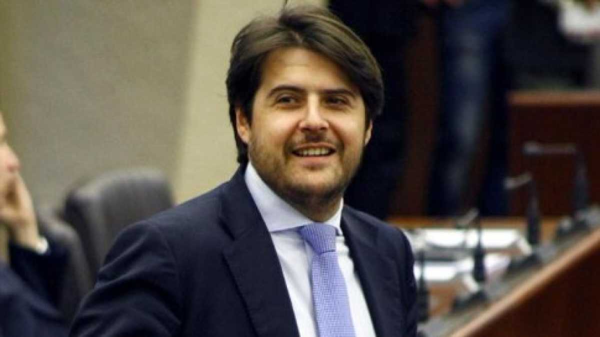 Immagine di L'ambasciatore di Di Maio al nord frena sull'alleanza Lega-M5s