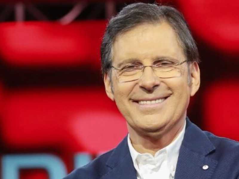 Dalla Russia secondo Salvini all'addio a Fabrizio Frizzi. Di cosa parlare stasera a cena