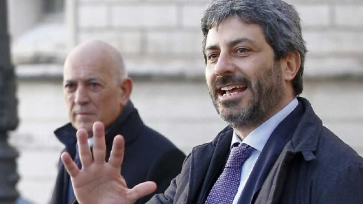 Immagine di Fico e la politica sui mezzi pubblici