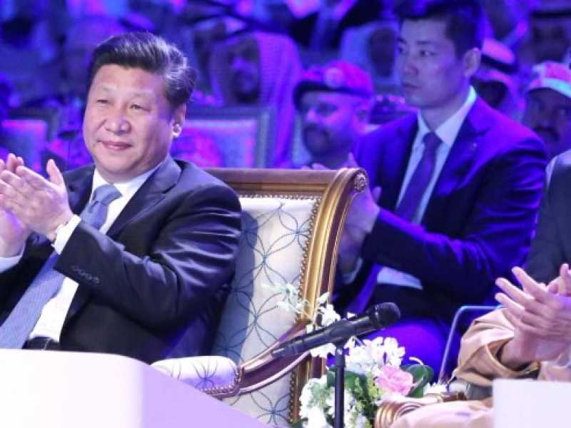 Xi Jinping e Re Salman (foto LaPresse)