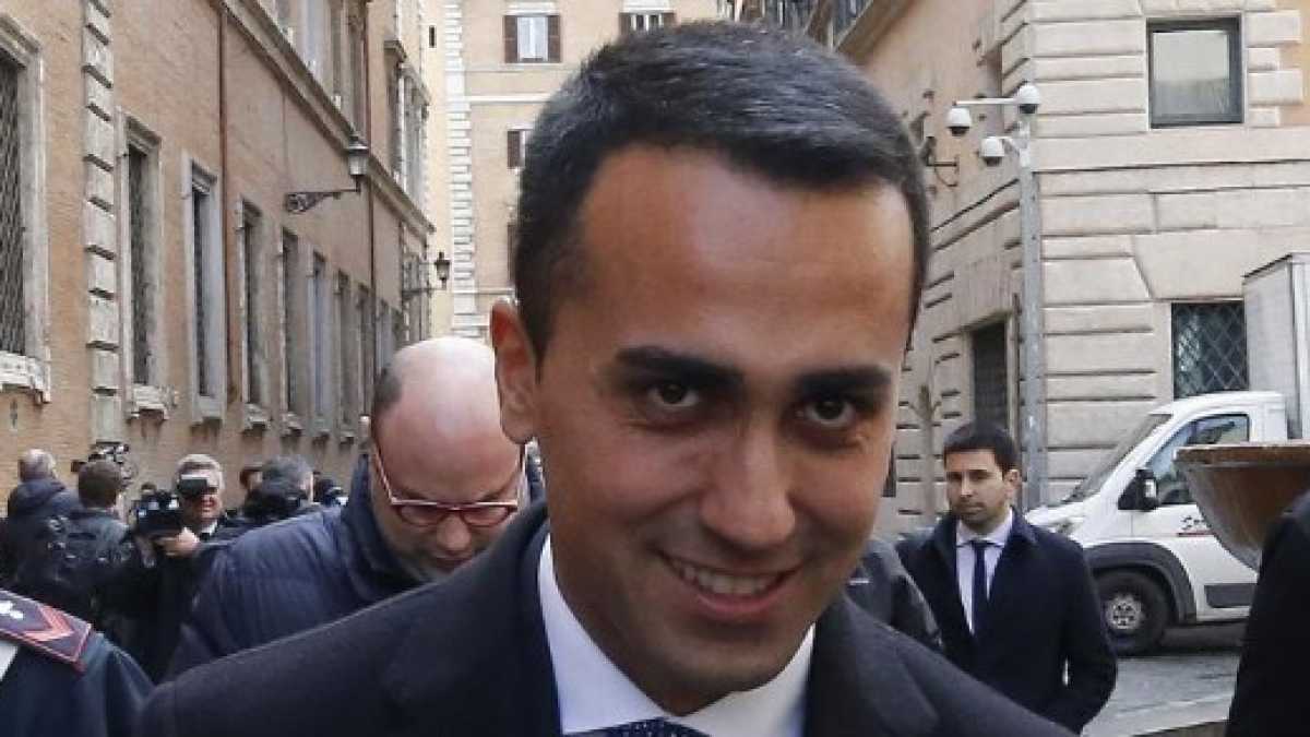 Immagine di M5s En Marche! Così Di Maio prepara la svolta macroniana a Bruxelles