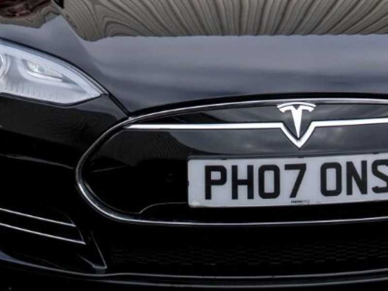 Dalla supercommissione bilancio ai problemi di Tesla. Di cosa parlare stasera a cena