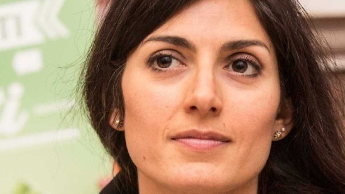 Immagine di Il populismo digitale non poteva che premiare Virginia Raggi