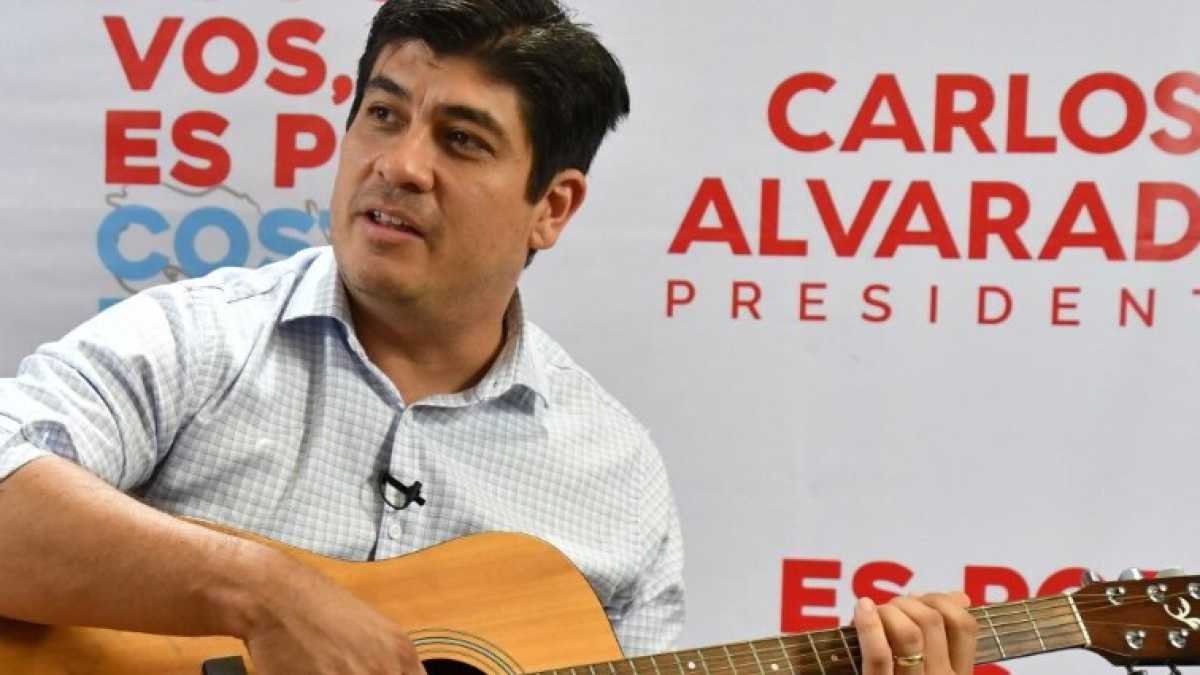 Immagine di Il Costa Rica preferisce il rock di Carlos Alvarado al gospel di Fabricio