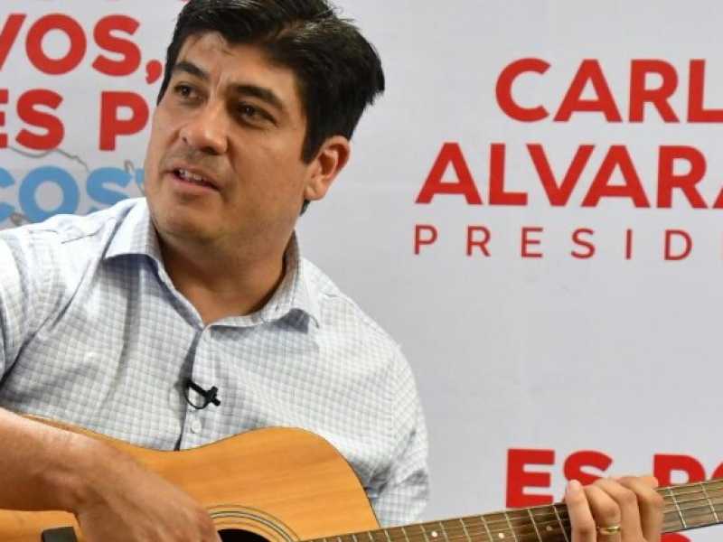 Il Costa Rica preferisce il rock di Carlos Alvarado al gospel di Fabricio
