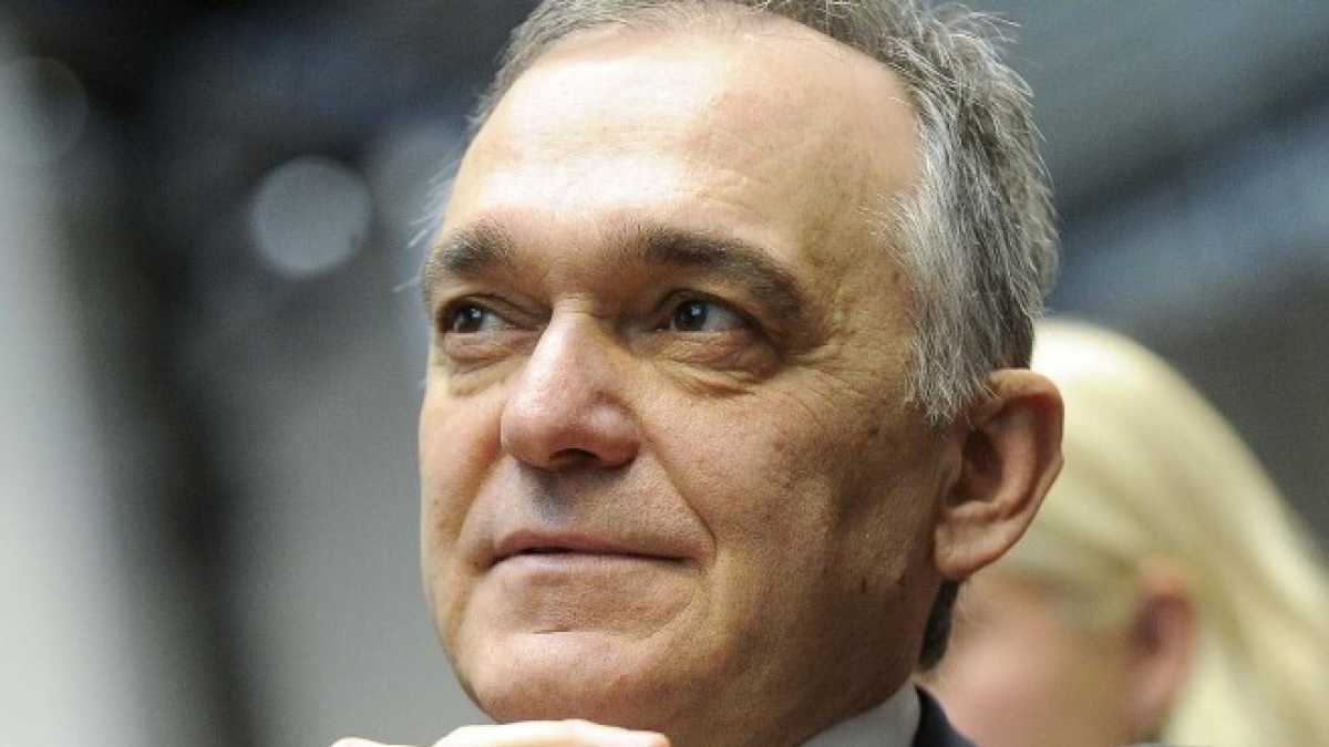 Immagine di I dolori della sinistra, raccontati da Enrico Rossi
