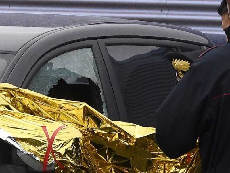 Cosimo Balsamo fredda due persone nel bresciano poi intercettato si suicida (foto LaPresse)
