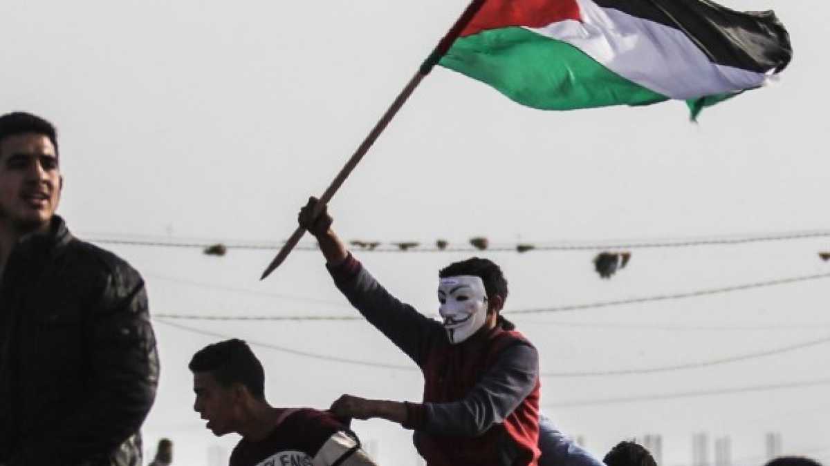 Immagine di Le Iene banchettano su Israele