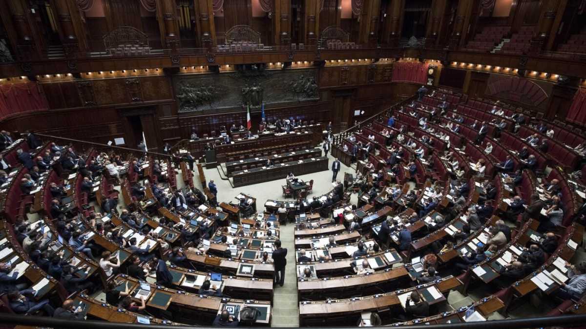 Immagine di In Parlamento riparte la caccia alle pensioni degli ex parlamentari