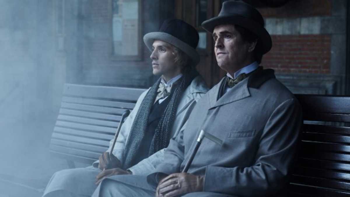 Immagine di Oscar Wilde crocifisso da Rupert Everett