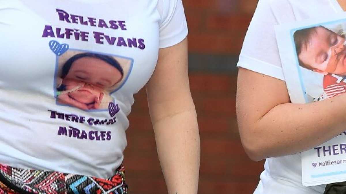Immagine di Il rinvio dell’assemblea del Pd e la decisione dei giudici su Alfie Evans. Le notizie del giorno, in breve