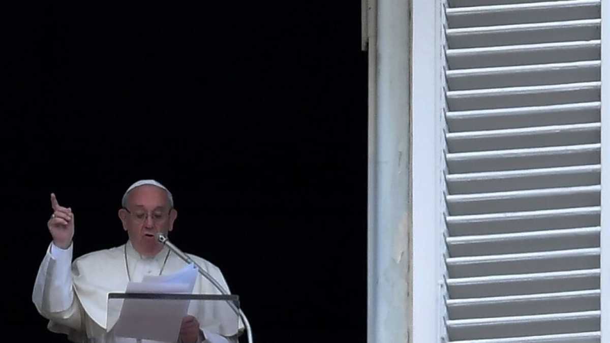 Immagine di Il Papa: "Preghiamo per Alfie Evans e Vincent Lambert. Siano curati con grande rispetto della vita"
