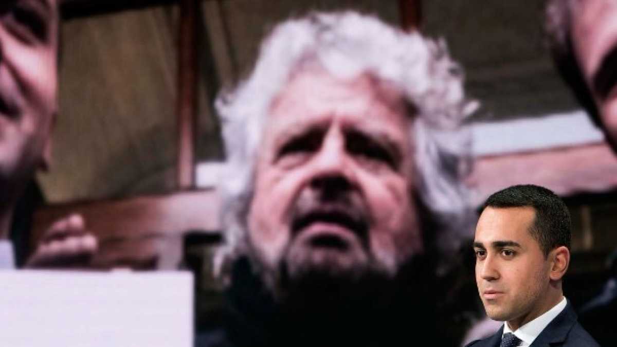 Immagine di Ecco le telefonata che Di Maio ha fatto a Casaleggio e Grillo dopo il colloquio con Mattarella