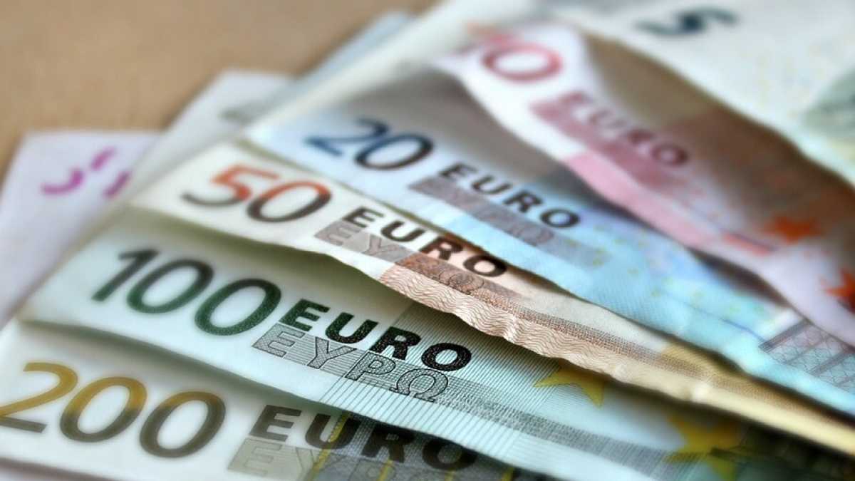 Immagine di Il senso degli italiani per la banconota