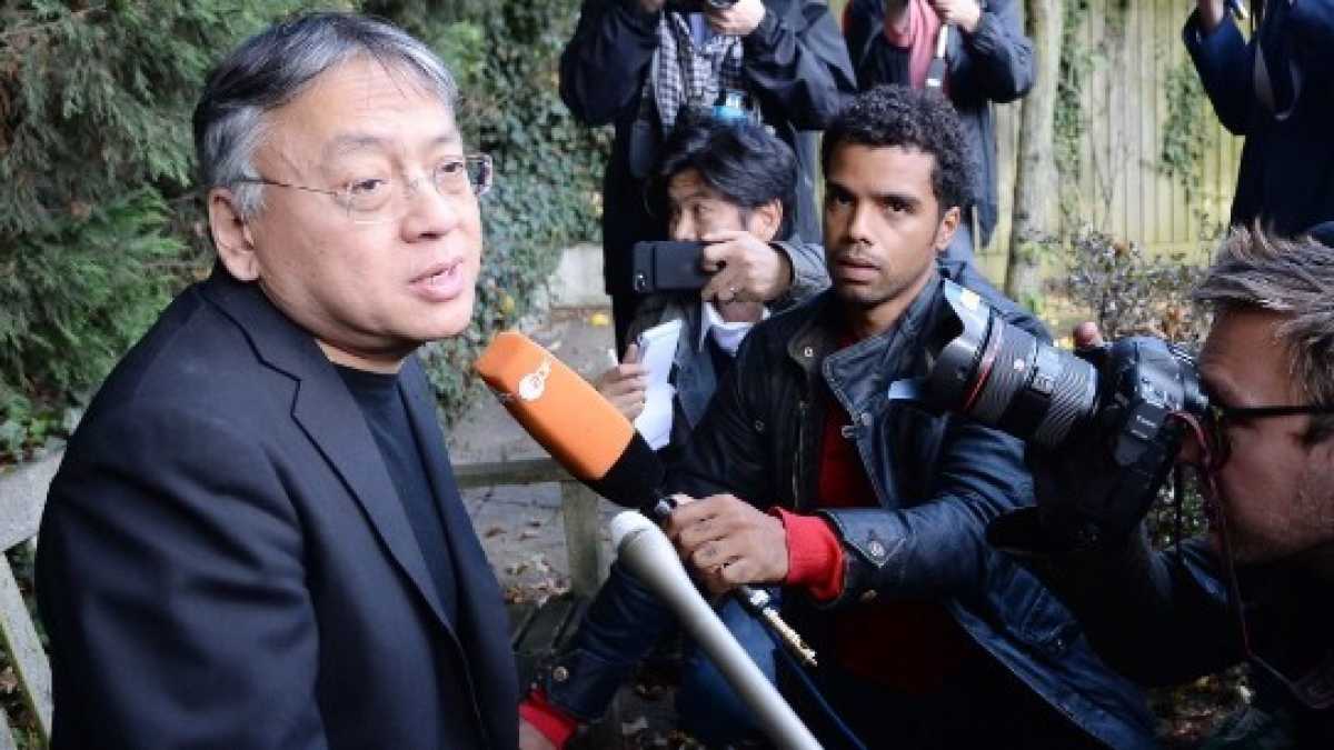 Immagine di La lezione sugli esseri umani di Kazuo Ishiguro