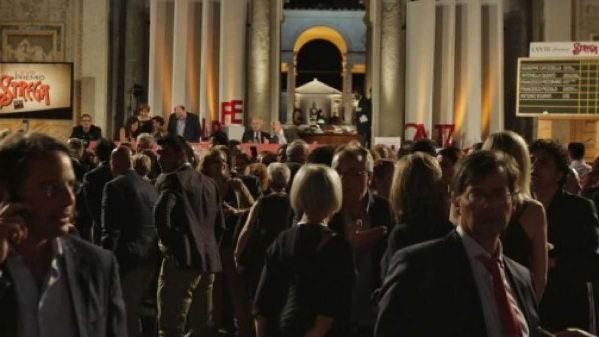 Immagine di Chi c'è, chi non c'è, chi potrebbe vincere. Ecco la “sporca dozzina” del Premio Strega