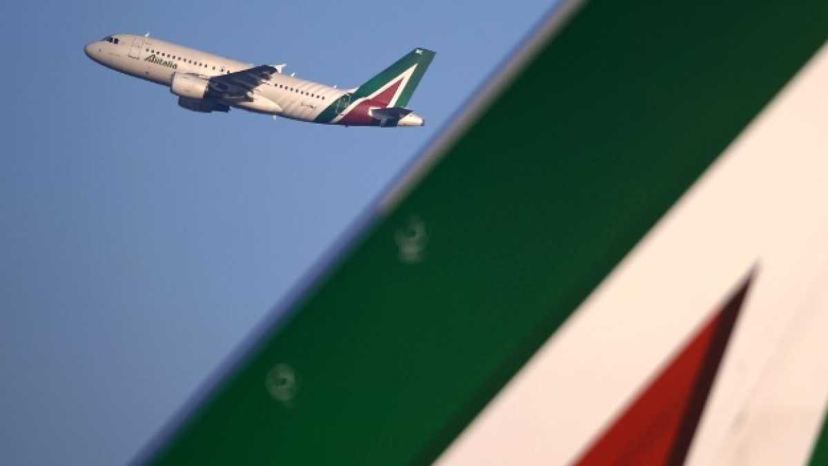 Immagine di Alitalia fa scalo forzato a Bruxelles
