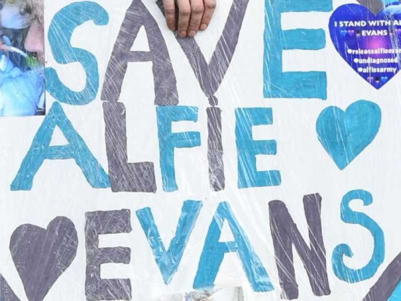 L'esecuzione di Alfie Evans è rinviata. Per ora