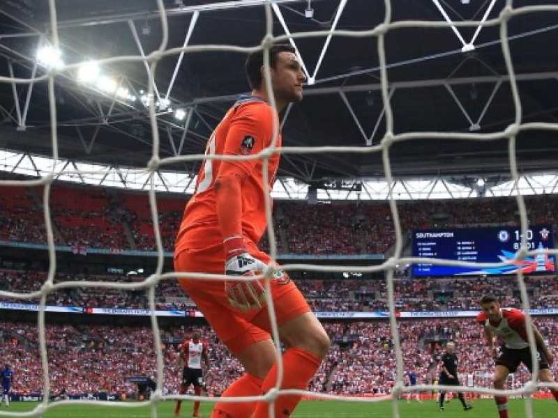 Alvaro Morata segna il secondo gol del Chelsea contro il Southampton (foto LaPresse)