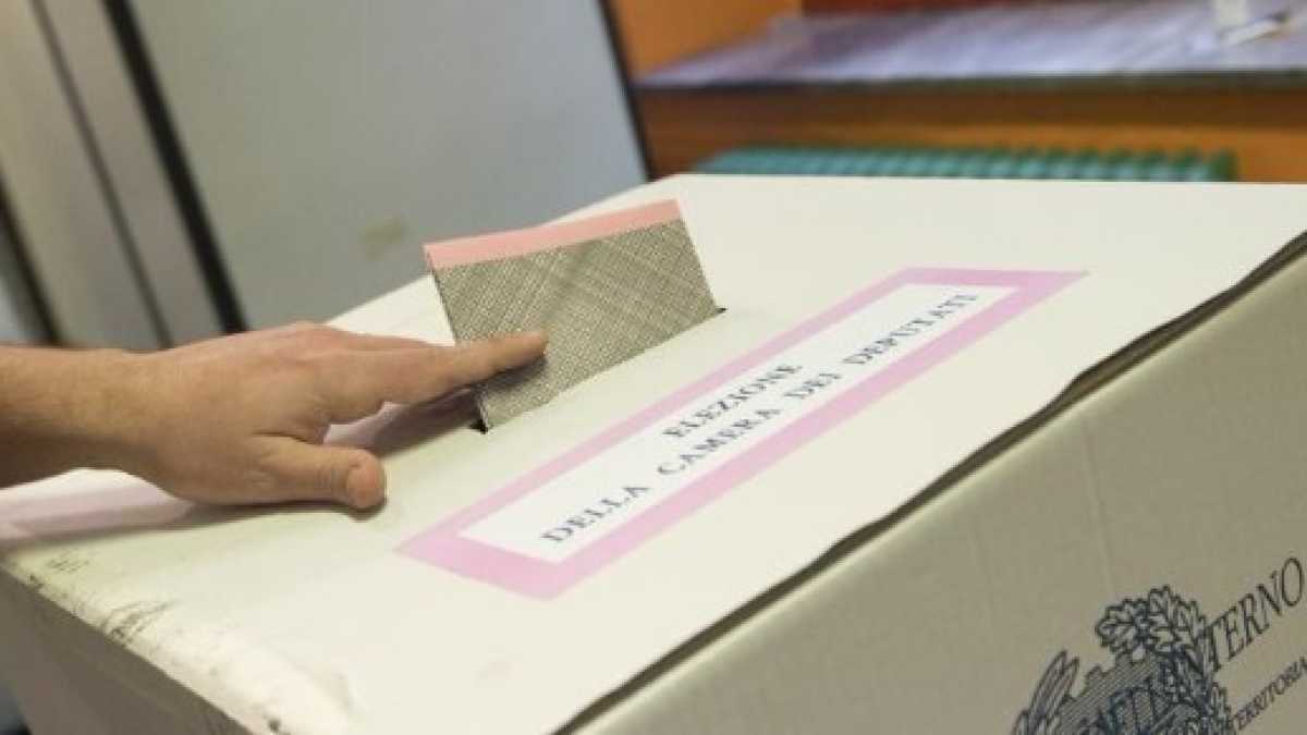 Immagine di Rivotare contro il partito del rutto