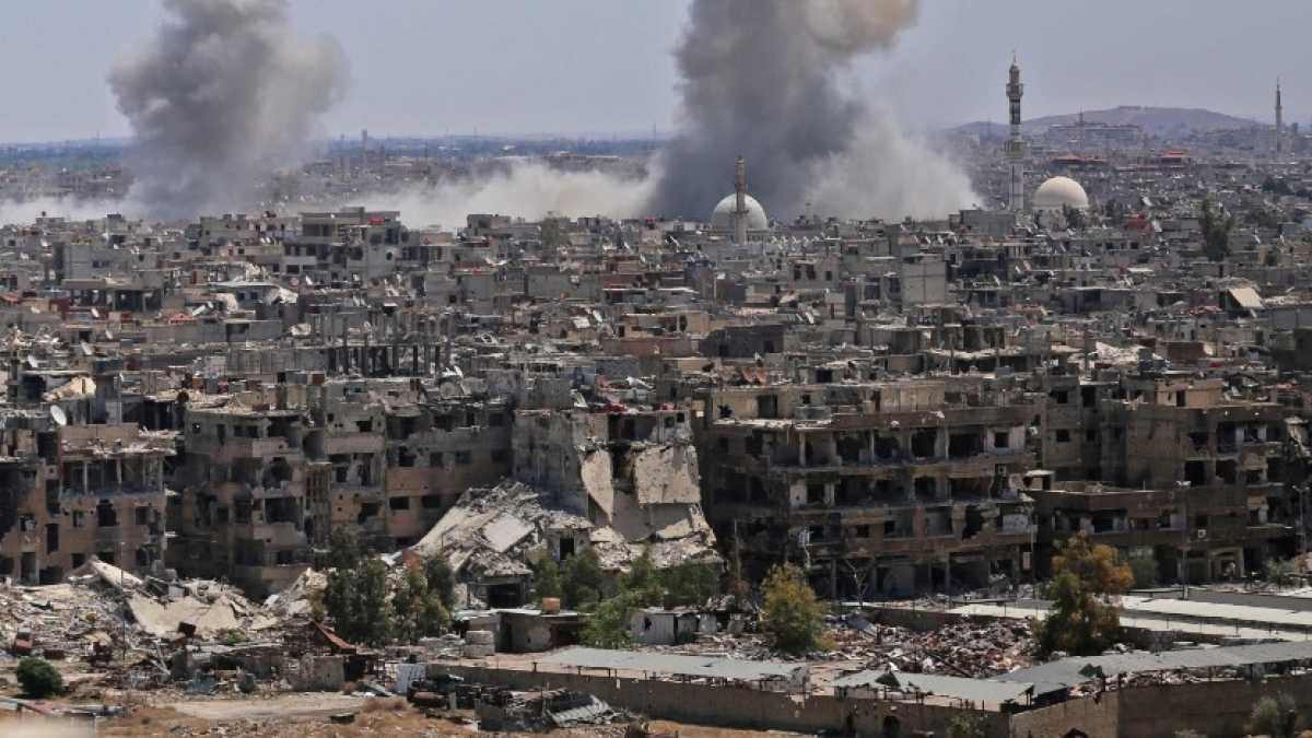 Immagine di In tour con “il club dei folli” di Assad