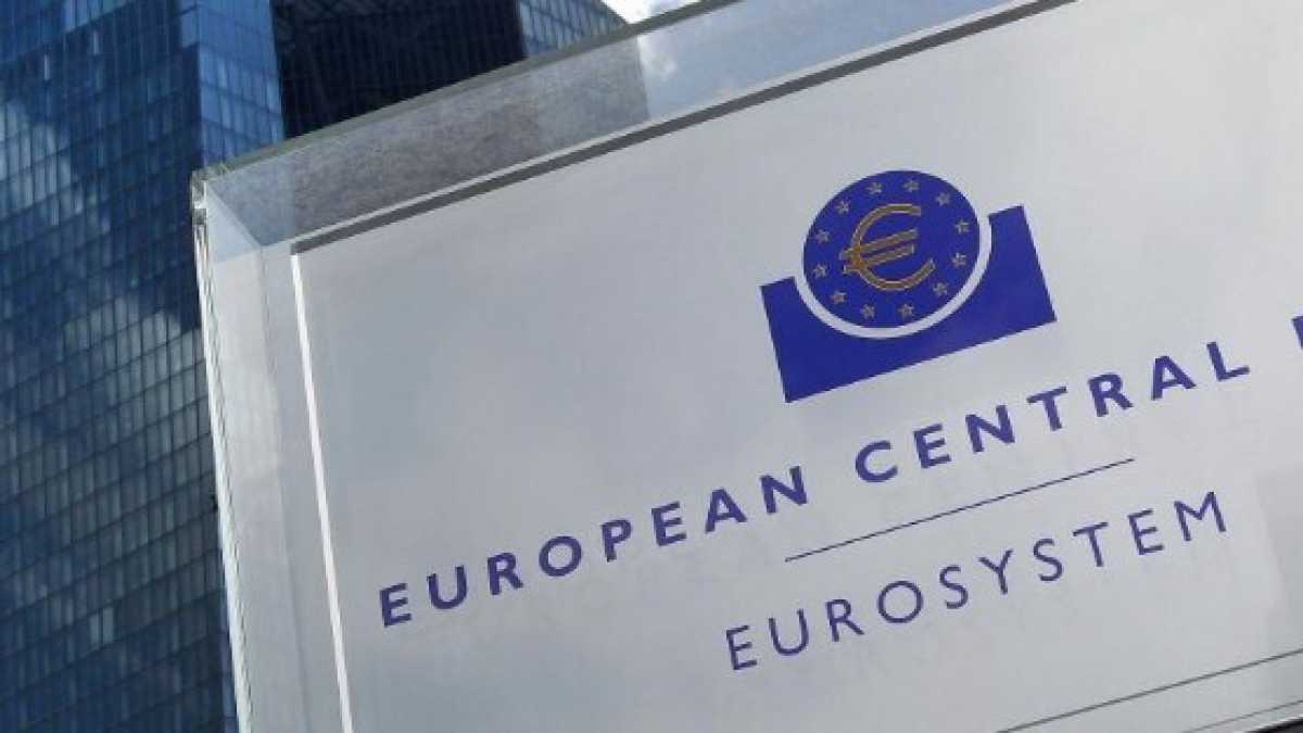 Immagine di Eurotower o baby-sitter?