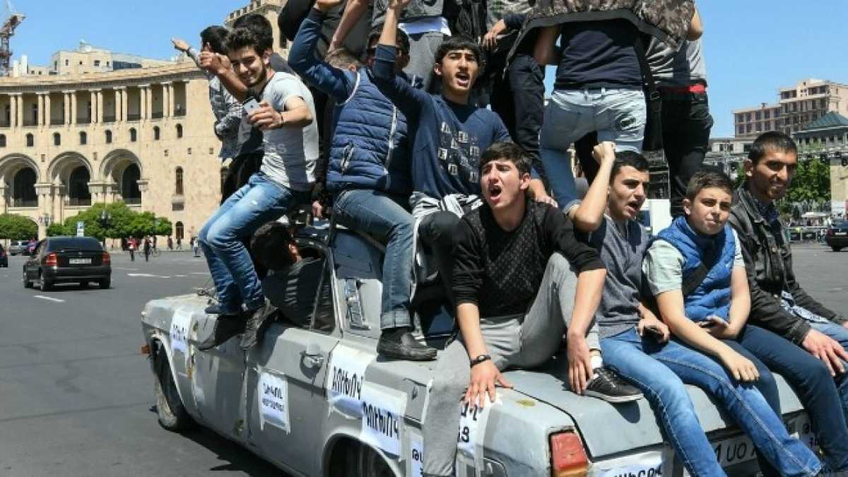 Immagine di Si protesta ancora in Armenia, c’è un leader di piazza e Mosca si spazientisce