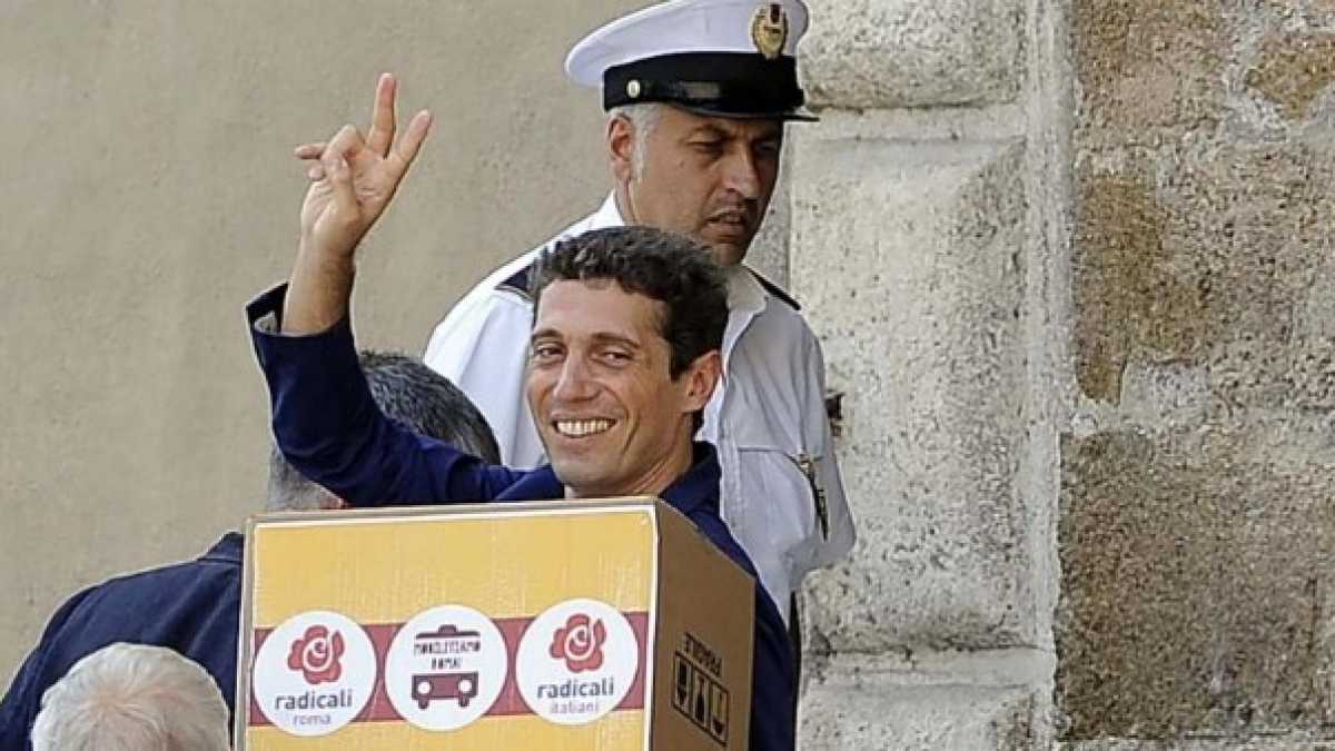 Immagine di Ora è ufficiale, il Campidoglio rinvia il referendum su Atac