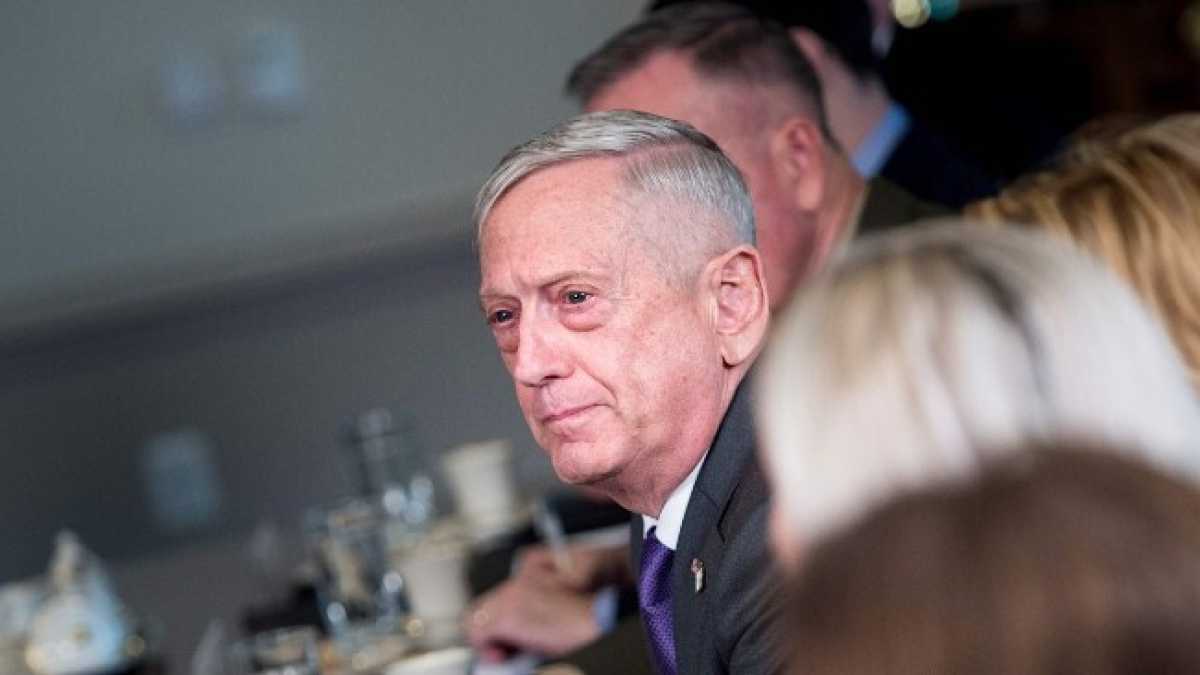 Immagine di Mattis dice che gli americani restano in Siria assieme ai francesi