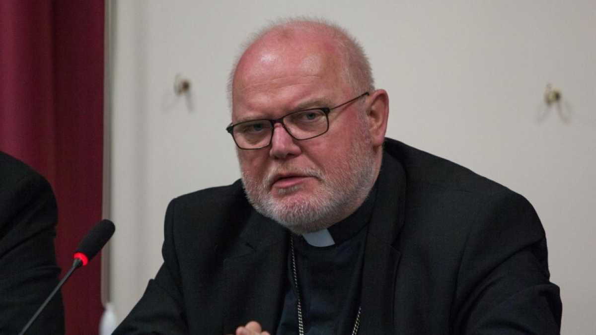 Immagine di Vescovi tedeschi contro il crocifisso nei luoghi pubblici. Il nunzio in Austria: "Si vergognino"