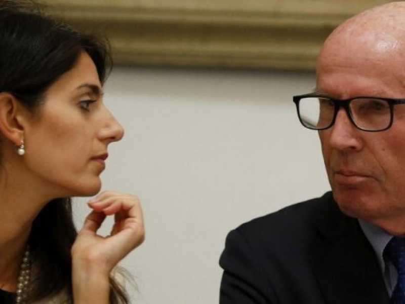 Massimo Colomban e Virginia Raggi (foto LaPresse)