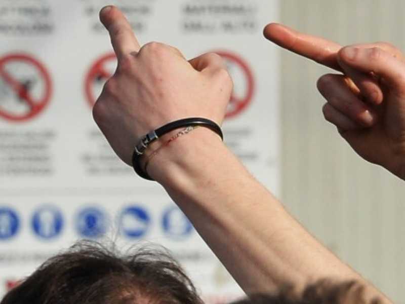 Fermi tutti! I movimenti del No sono figli della prosperit&agrave; ma propagandano un impossibile ritorno all&rsquo;antico. La sindrome dell&rsquo;immobilismo (foto LaPresse)