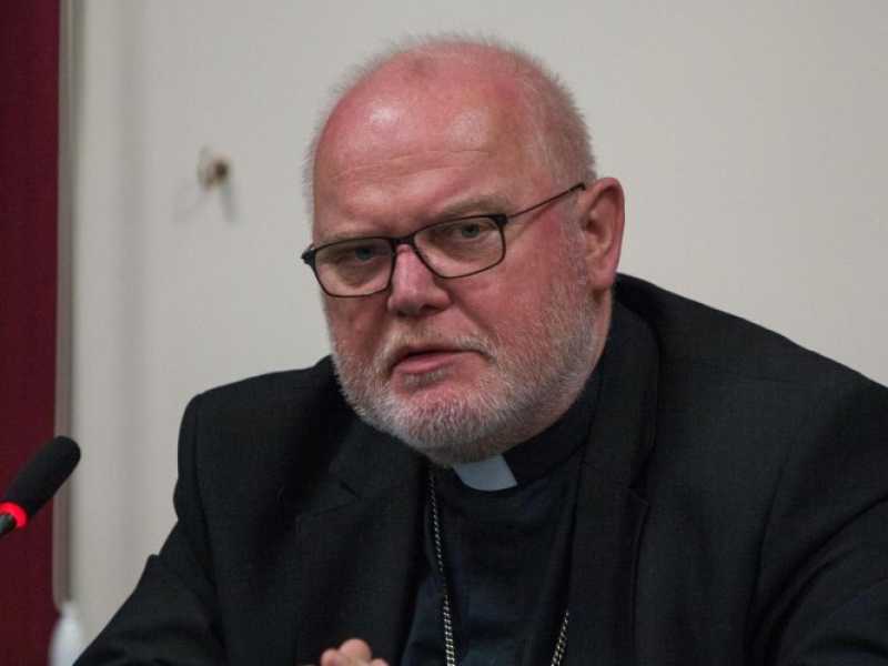 Il cardinale Reinhard Marx, presidente dei vescovi tedeschi (LaPresse)