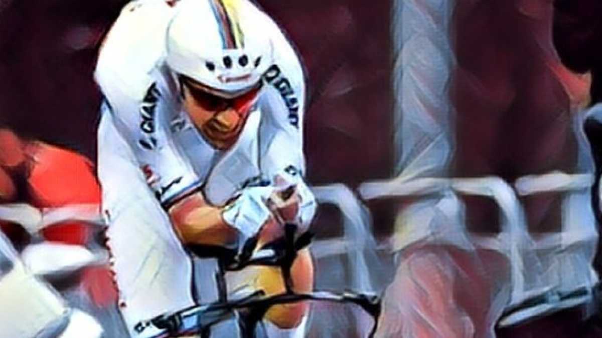 Immagine di Dumoulin al Giro riprende da dove aveva interrotto: è lui la prima Maglia Rosa