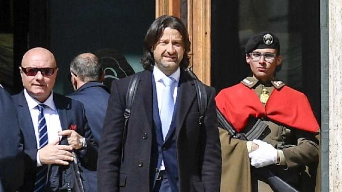 Immagine di L’ora della “responsabilità” e quei 15 deputati M5s pronti a disertare