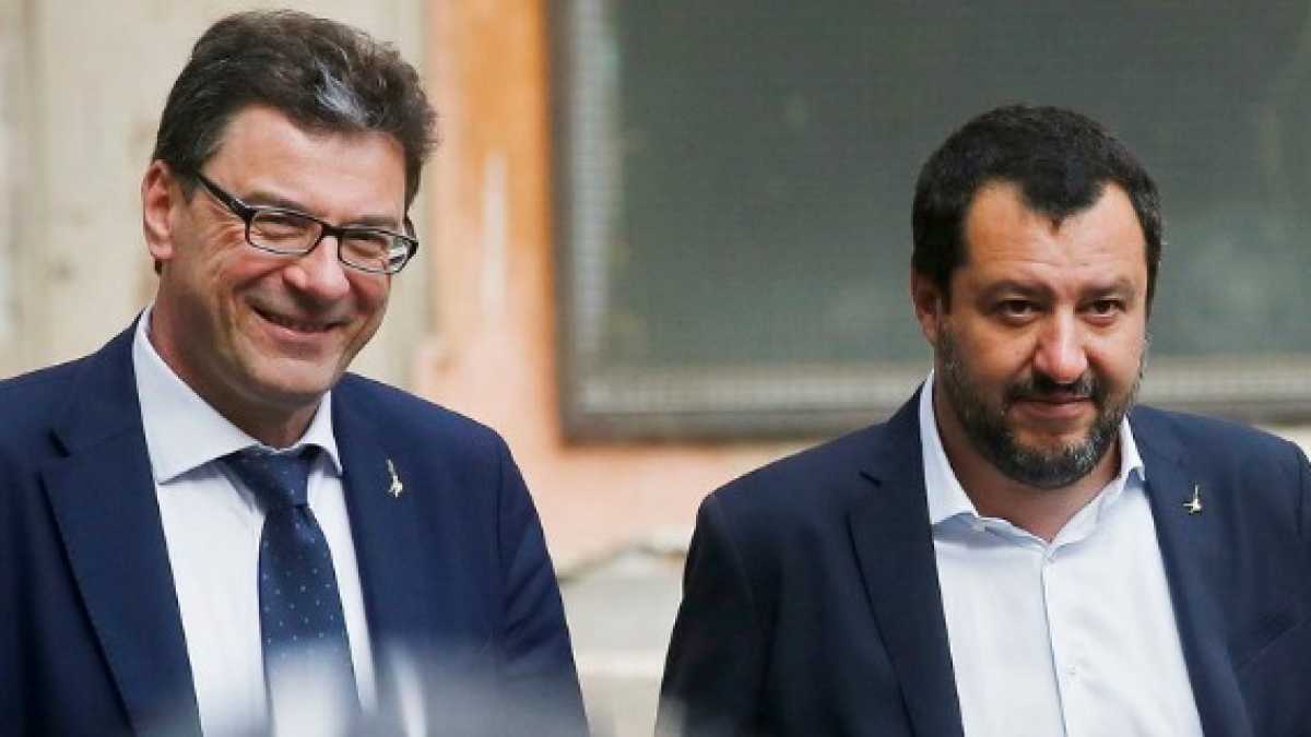 Immagine di La Lega torna a sperare in un governo con il M5s (e l'appoggio esterno di Forza Italia)