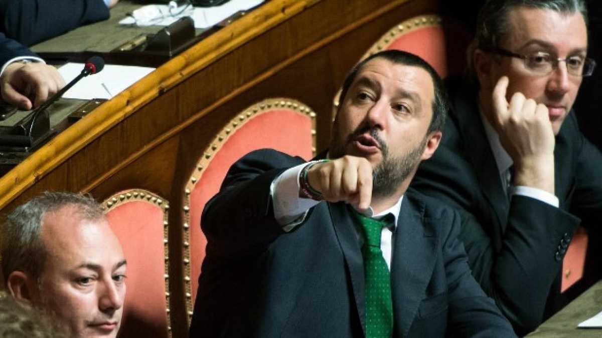 Immagine di I populisti sfidano Mattarella