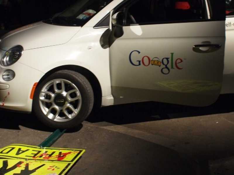 Google self-driving car (foto di Becky Stern via Flickr)
