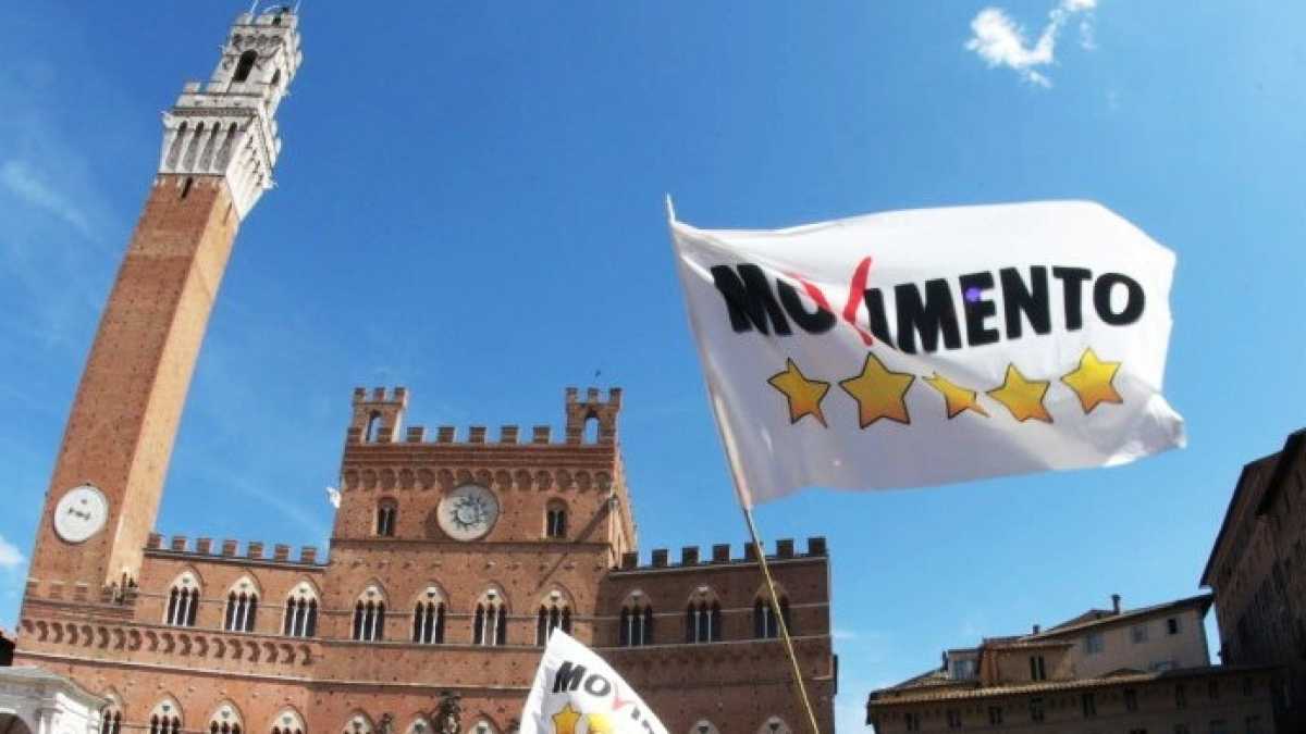 Immagine di Siena brucia