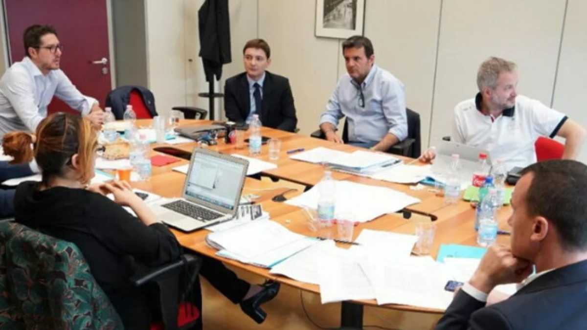 Immagine di La bella foto del tavolo delle trattative Lega-Cinque stelle