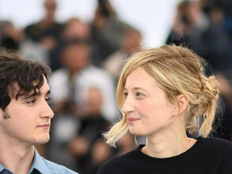 Alice Rohrwacher, Adriano Tardiolo, Alba Rohrwacher e Nicoletta Braschi a Cannes (foto LaPresse)