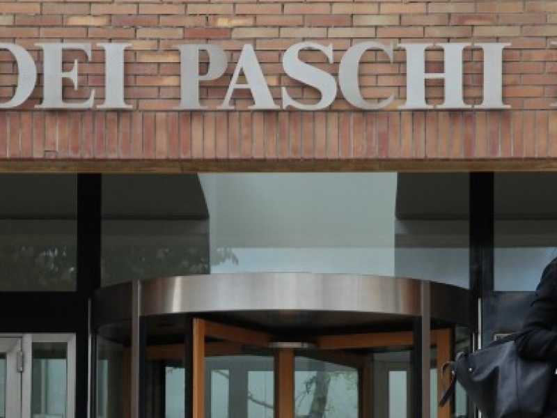 Il caos politico non tocca le banche