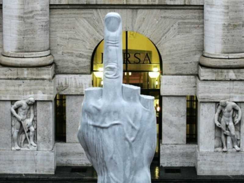 Piazza Affari (foto LaPresse)