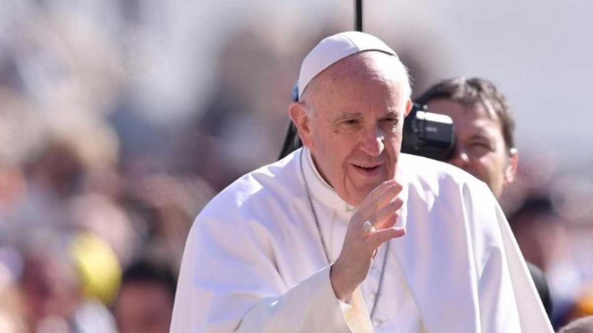 Immagine di Gli esami a Papa Francesco