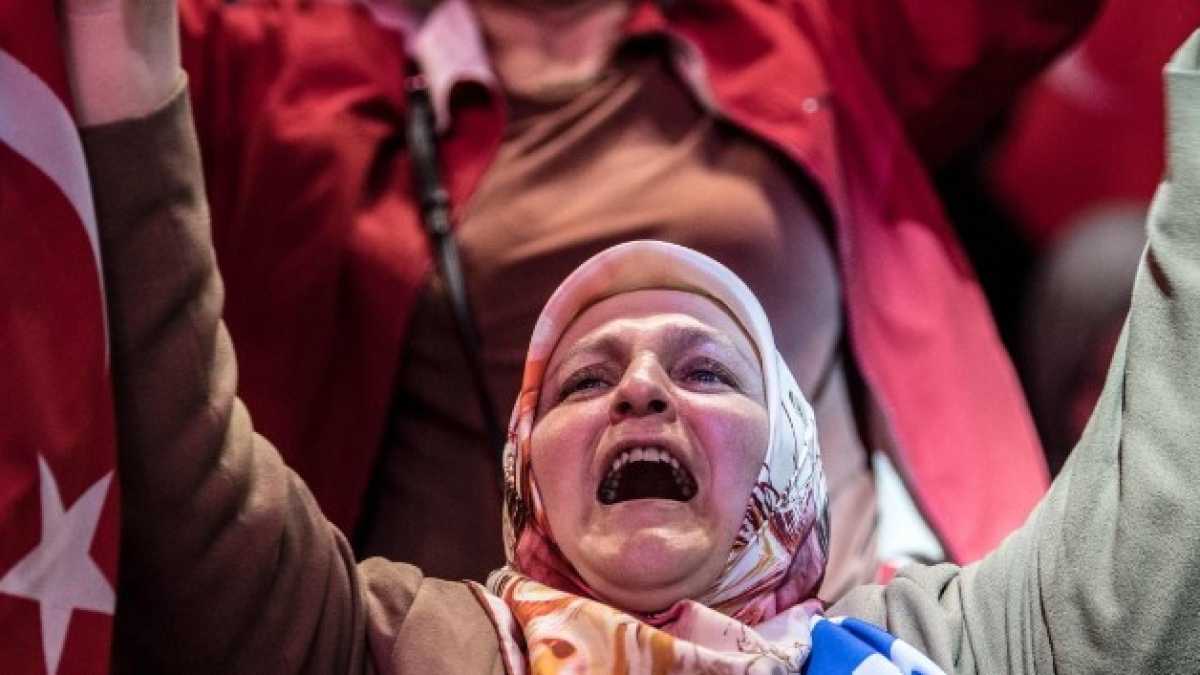 Immagine di Erdogan fa il bullo e rilancia da Sarajevo la sua sfida all’Europa