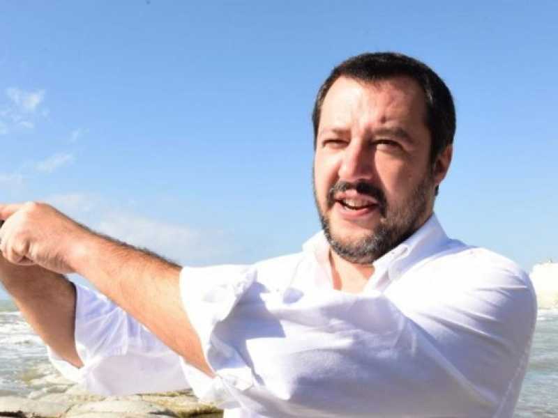 Matteo Salvini ad Agrigento (foto LaPresse)