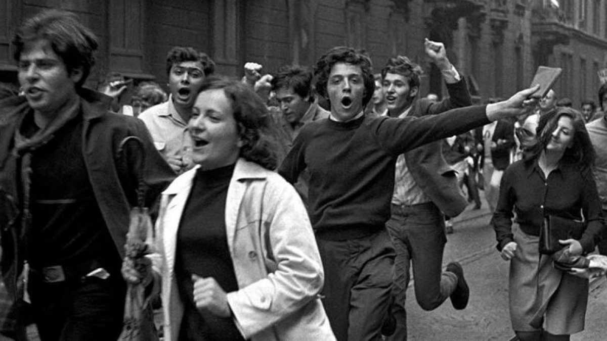 Immagine di #Giùlemanidagliappelli, così gli studenti dimostrano che il '68 è finito