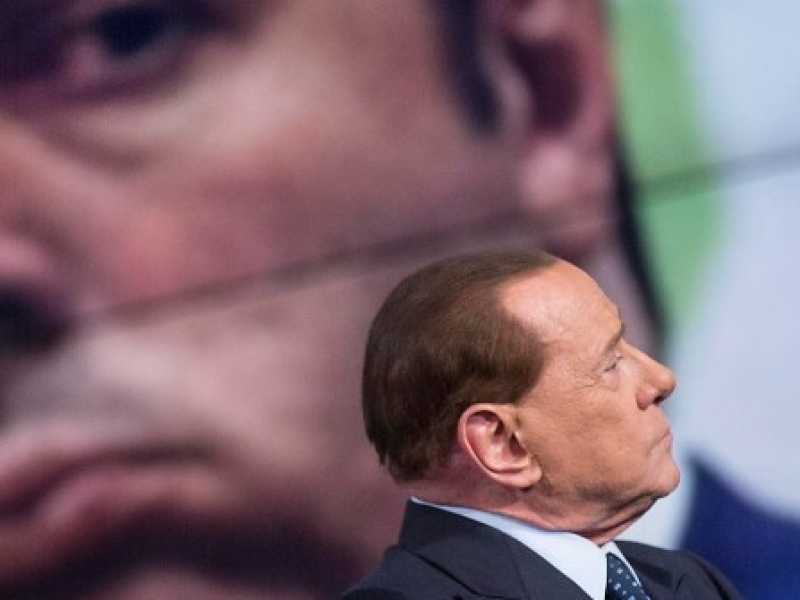 Matteo Renzi e Silvio Berlusconi (foto LaPresse)