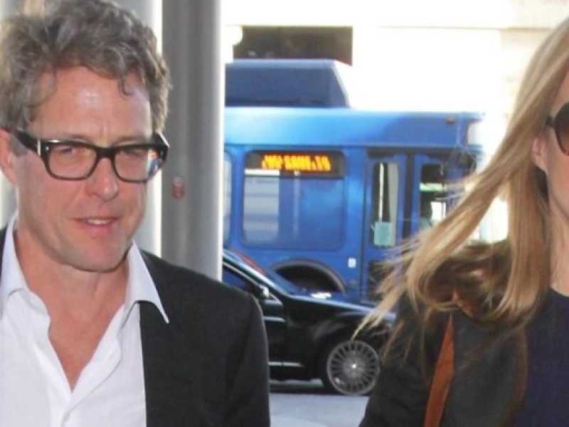 Hugh Grant con la compagna Anna Eberstein (foto LaPresse)
